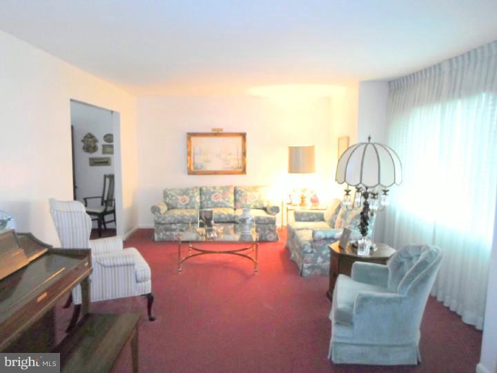 2296 Klockner Road Hamilton, NJ 08690 - Photo 2 of 22