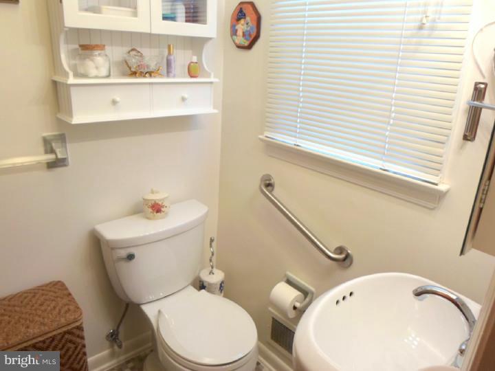 2296 Klockner Road Hamilton, NJ 08690 - Photo 18 of 22