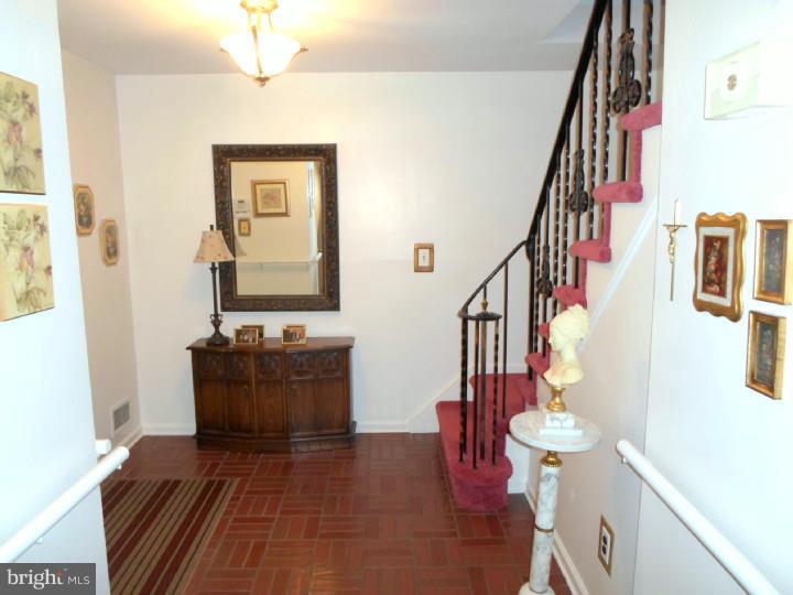 2296 Klockner Road Hamilton, NJ 08690 - Photo 6 of 22
