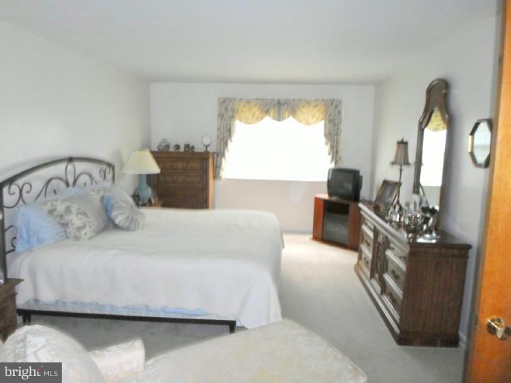 2296 Klockner Road Hamilton, NJ 08690 - Photo 7 of 22