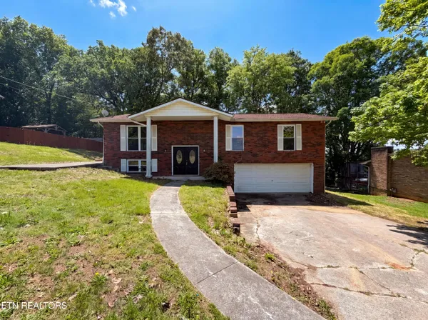 $325,000 | 819 Scenic Circle, Seymour, TN 37865