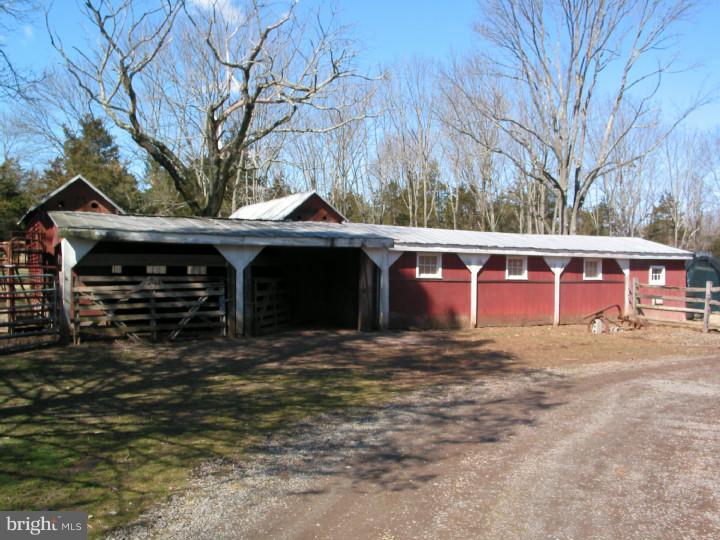 25 Yard Road Pennington, NJ 08534 - Photo 3 of 9