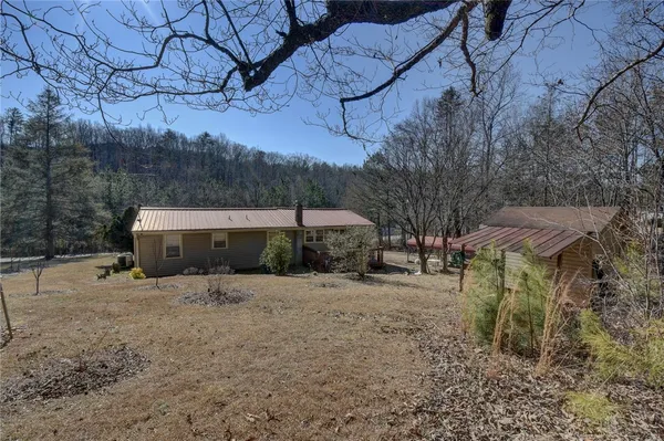 $260,000 | 319 Cove Creek Road, Pickens, SC 29671
