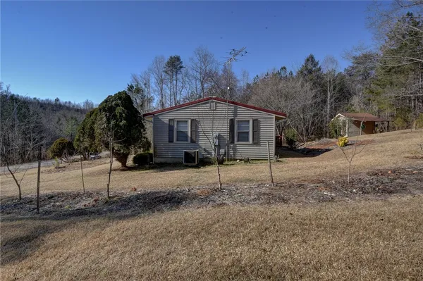 $260,000 | 319 Cove Creek Road, Pickens, SC 29671