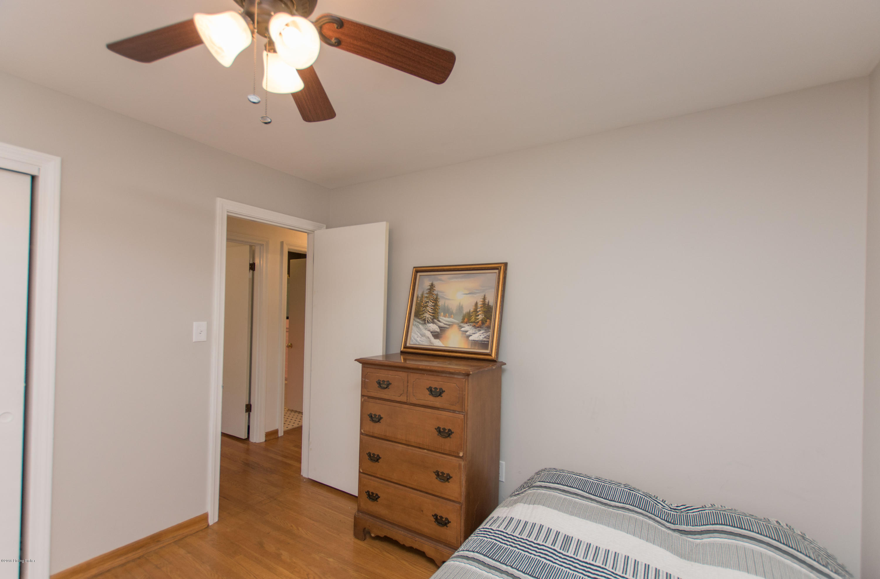 4247 Darbrook Road Louisville, KY 40207 - Photo 29 of 57 4247 Darbrook Rd Bedroom 2 (1)