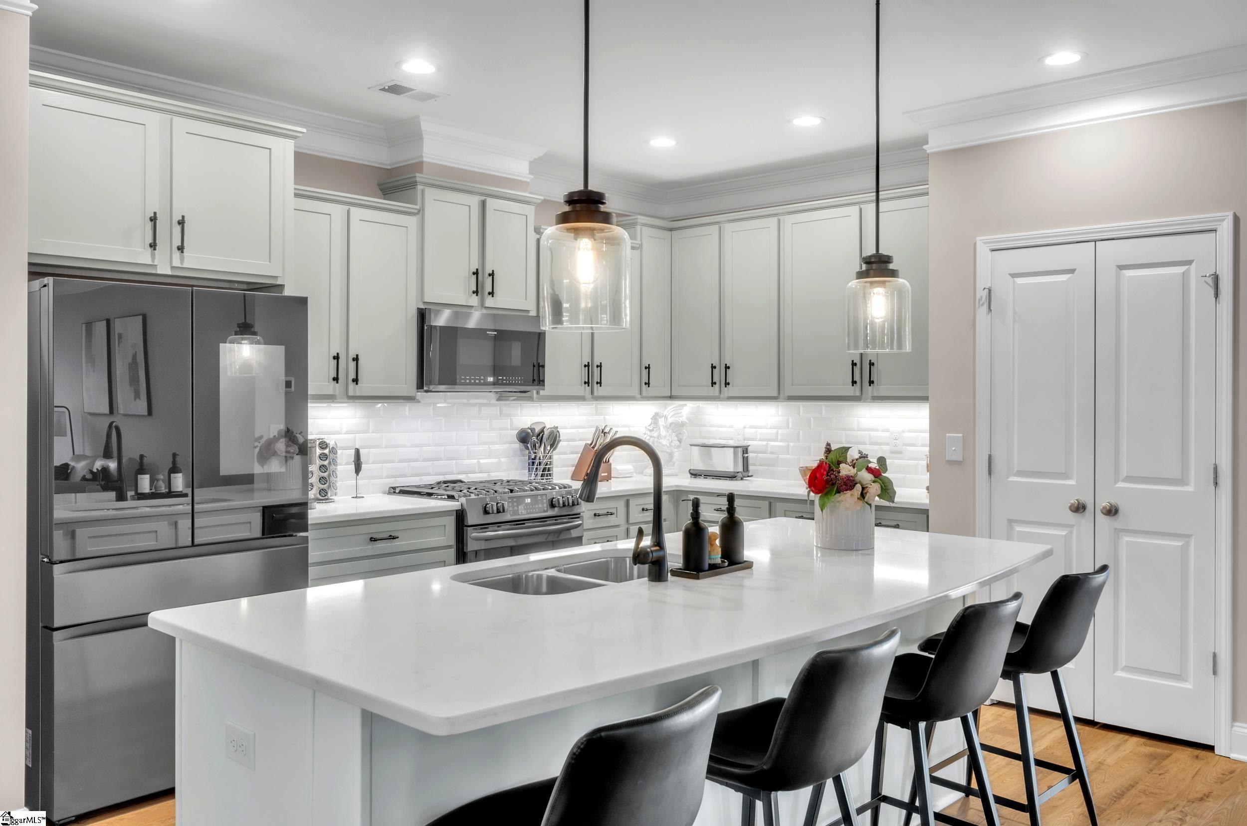 504 Wynstone Place Greenville, SC 29607 - Photo 7 of 31 Gallery Image 7