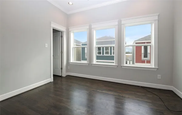 $2,795 | 2114 Bidwell Drive, Houston, TX 77018