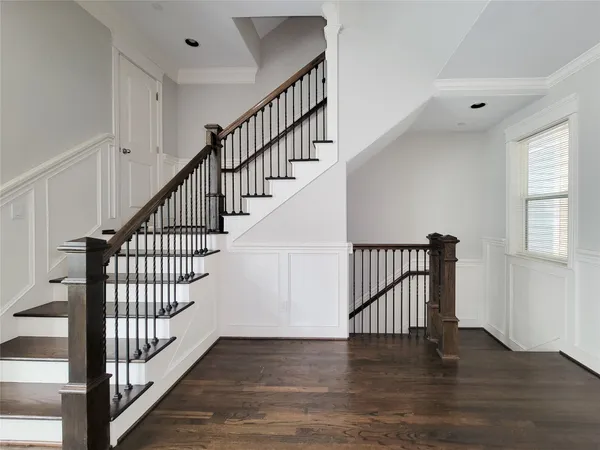 $2,695 | 2114 Bidwell Drive, Houston, TX 77018