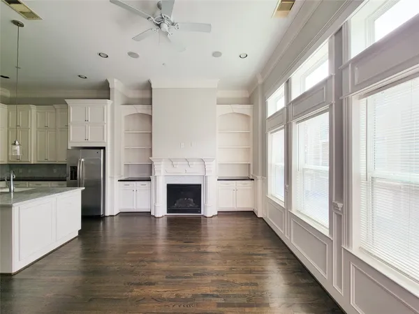 $2,695 | 2114 Bidwell Drive, Houston, TX 77018