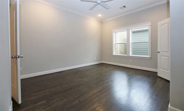 $2,795 | 2114 Bidwell Drive, Houston, TX 77018