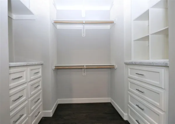 $2,795 | 2114 Bidwell Drive, Houston, TX 77018