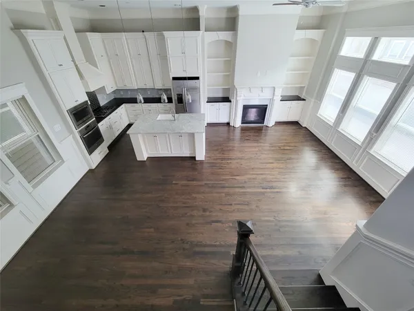 $2,695 | 2114 Bidwell Drive, Houston, TX 77018