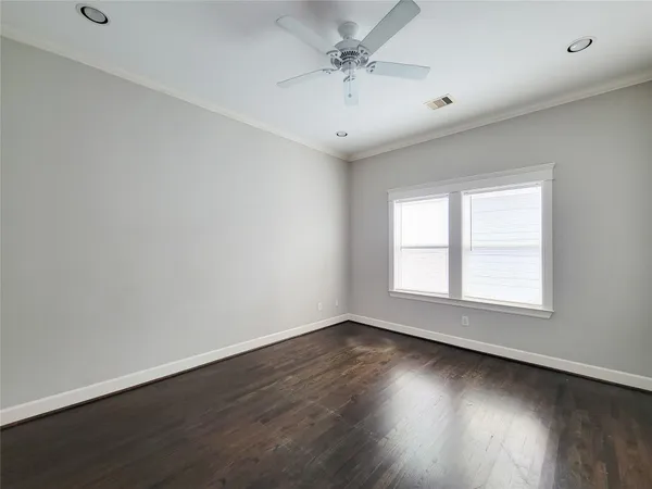 $2,695 | 2114 Bidwell Drive, Houston, TX 77018