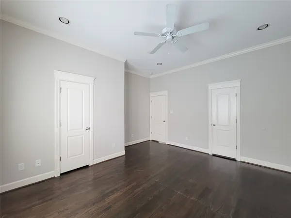 $2,695 | 2114 Bidwell Drive, Houston, TX 77018