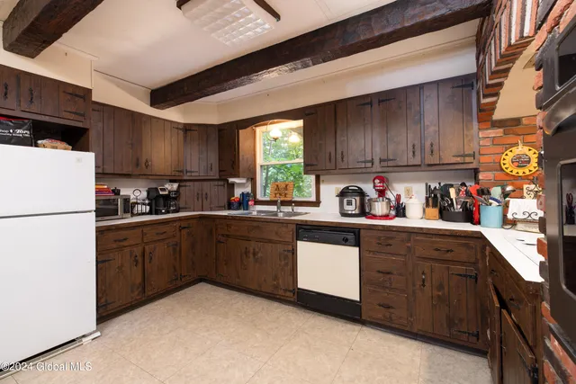 $299,000 | 18 Linda Court, Schroon Lake, NY 12870