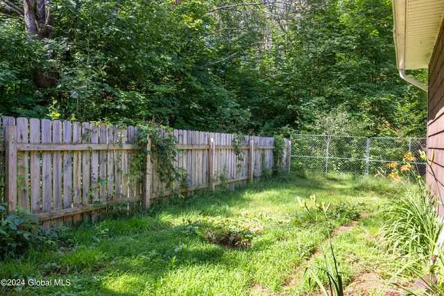 $299,000 | 18 Linda Court, Schroon Lake, NY 12870