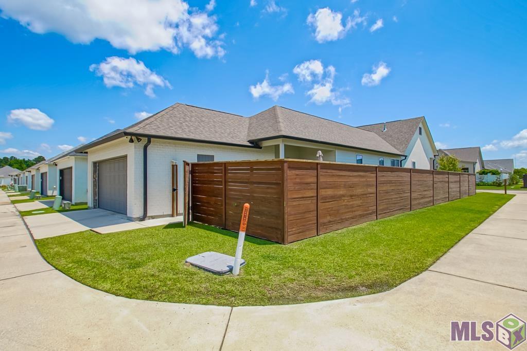 10106 Grayton Drive Baton Rouge, LA 70818 - Photo 32 of 39
