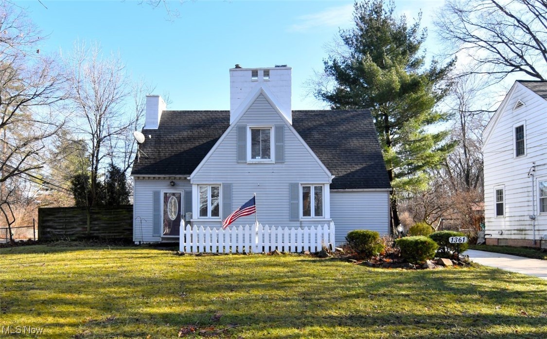 1361 Dorsh Road Cleveland, OH 44121 - Photo 1 of 38 Gallery Image 1