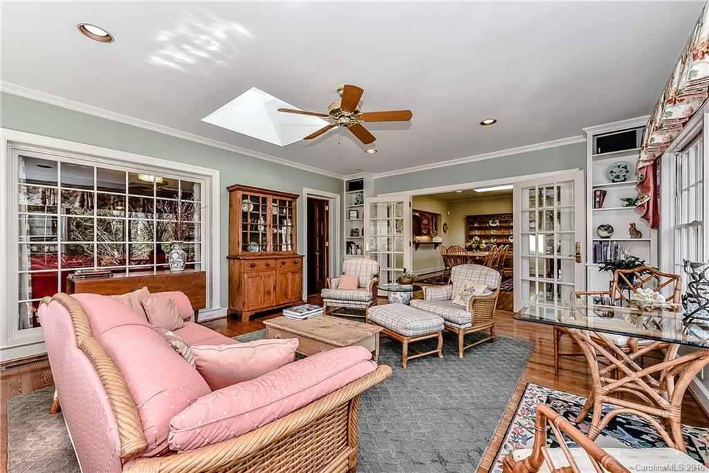 3901 Abingdon Road Charlotte, NC 28211 - Photo 14 of 24 Gallery Image 14