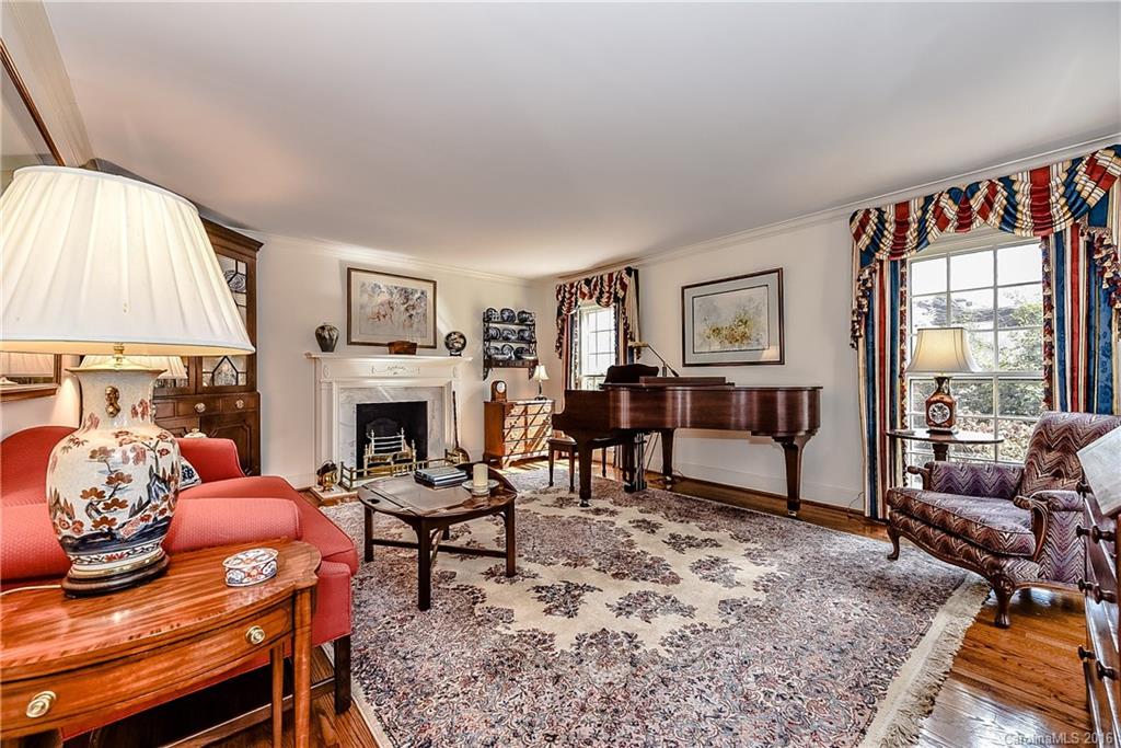 3901 Abingdon Road Charlotte, NC 28211 - Photo 3 of 24 Gallery Image 3