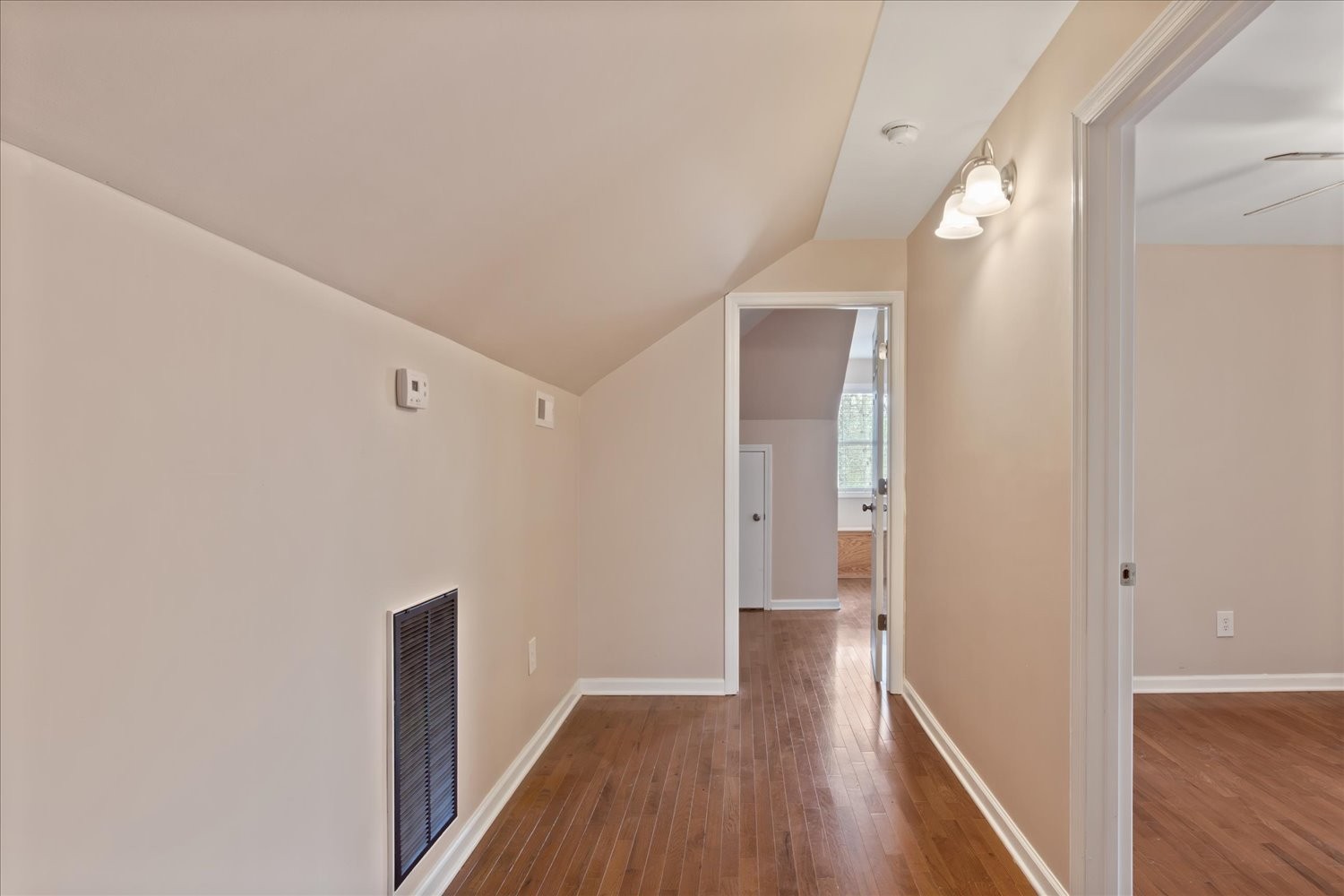 732 Tiger Bennett Road Hampshire, TN 38461 - Photo 28 of 35 a view of a hallway with wooden floor