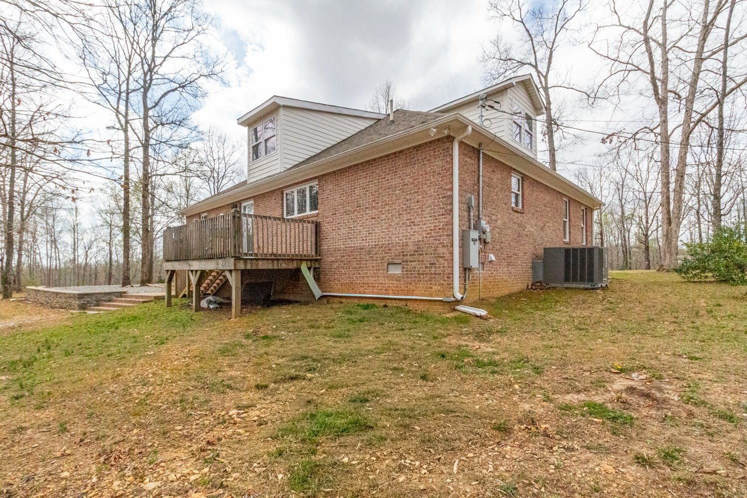 732 Tiger Bennett Road Hampshire, TN 38461 - Photo 9 of 35 a view of a house with a yard
