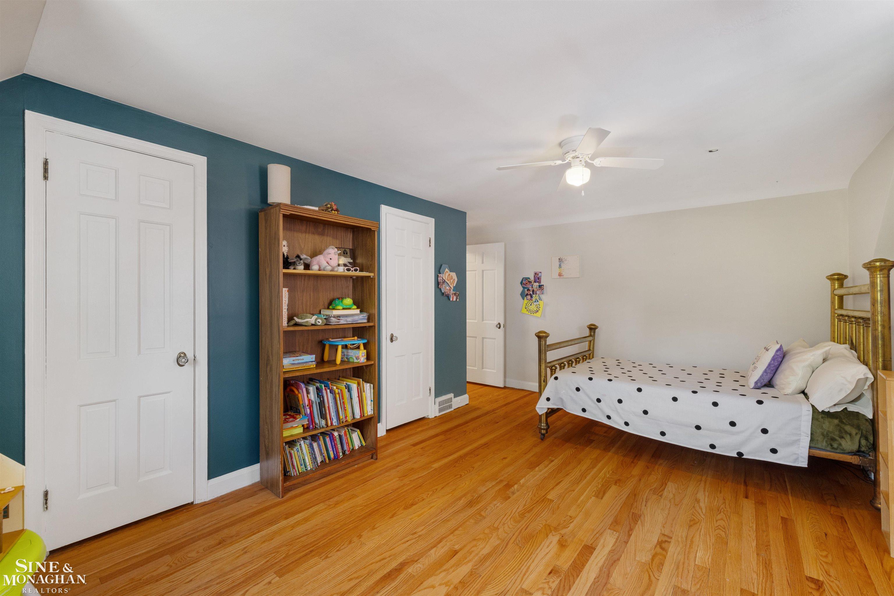 407 Lothrop Road Grosse Pointe Farms, MI 48236 - Photo 22 of 33