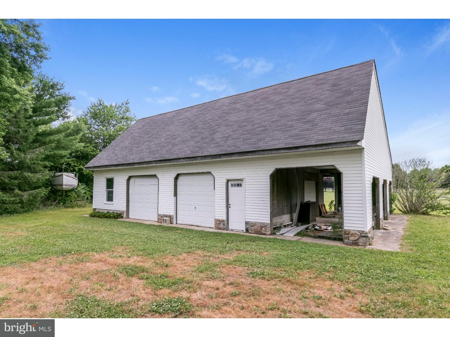 185 Stokes Road Shamong, NJ 08088 - Photo 4 of 25