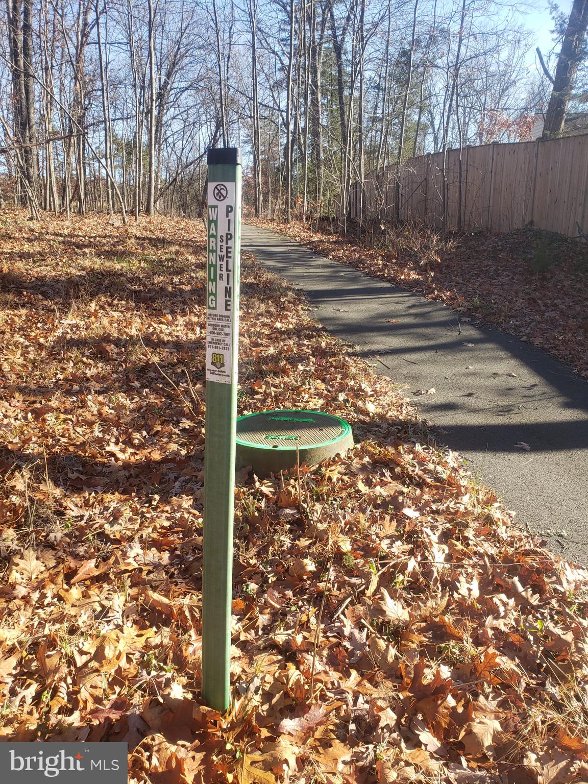 26915 Gum Spring Road Chantilly, VA 20152 - Photo 3 of 39 walking trail