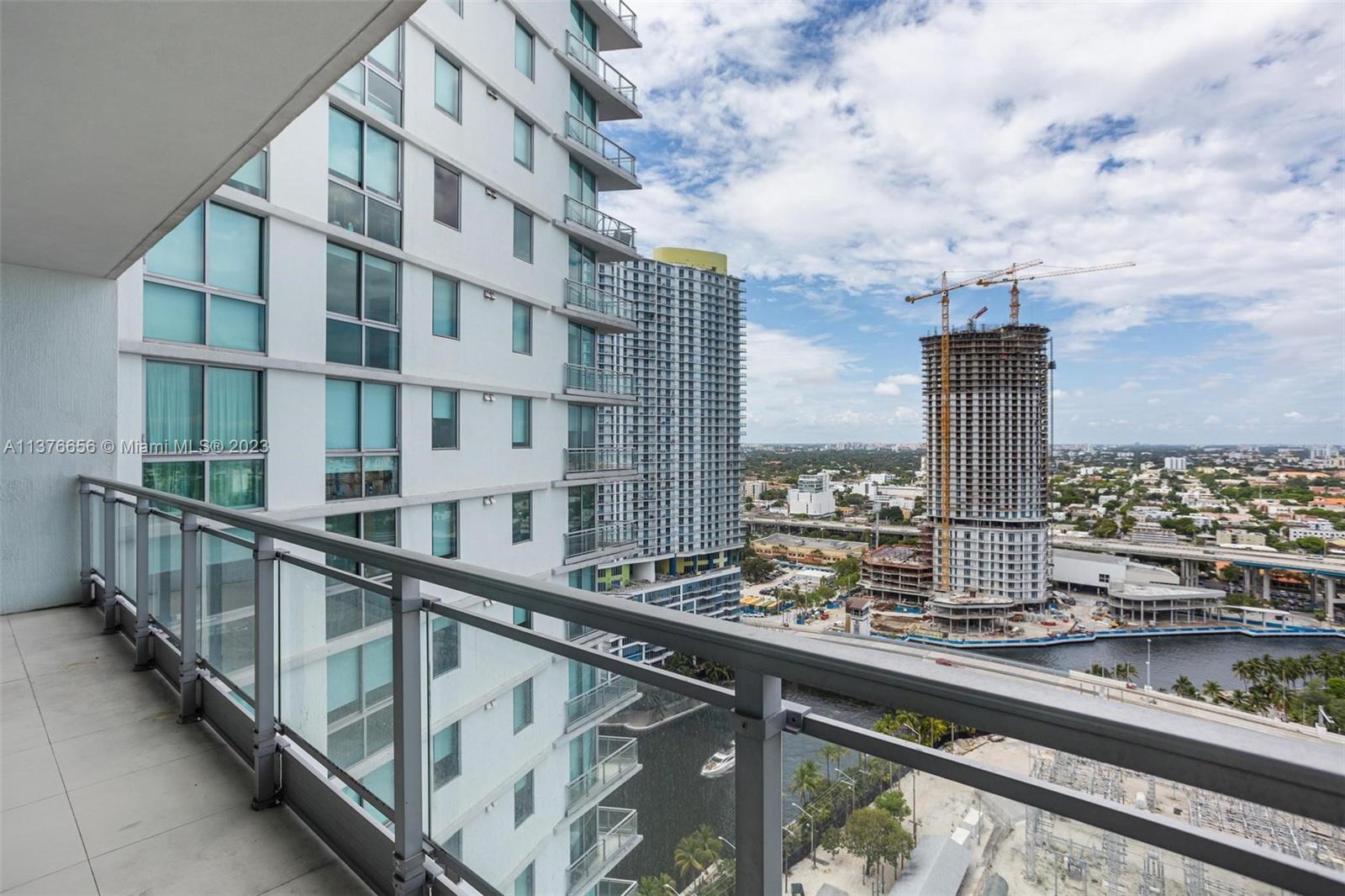 92 Southwest 3rd Street, Unit 2807 Miami, FL 33130 - Photo 13 of 31