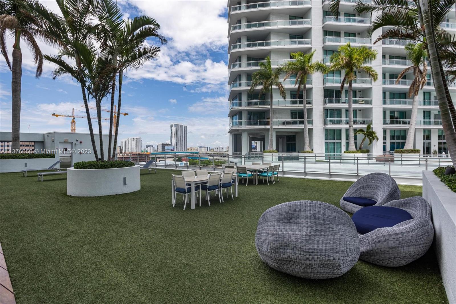 92 Southwest 3rd Street, Unit 2807 Miami, FL 33130 - Photo 23 of 31