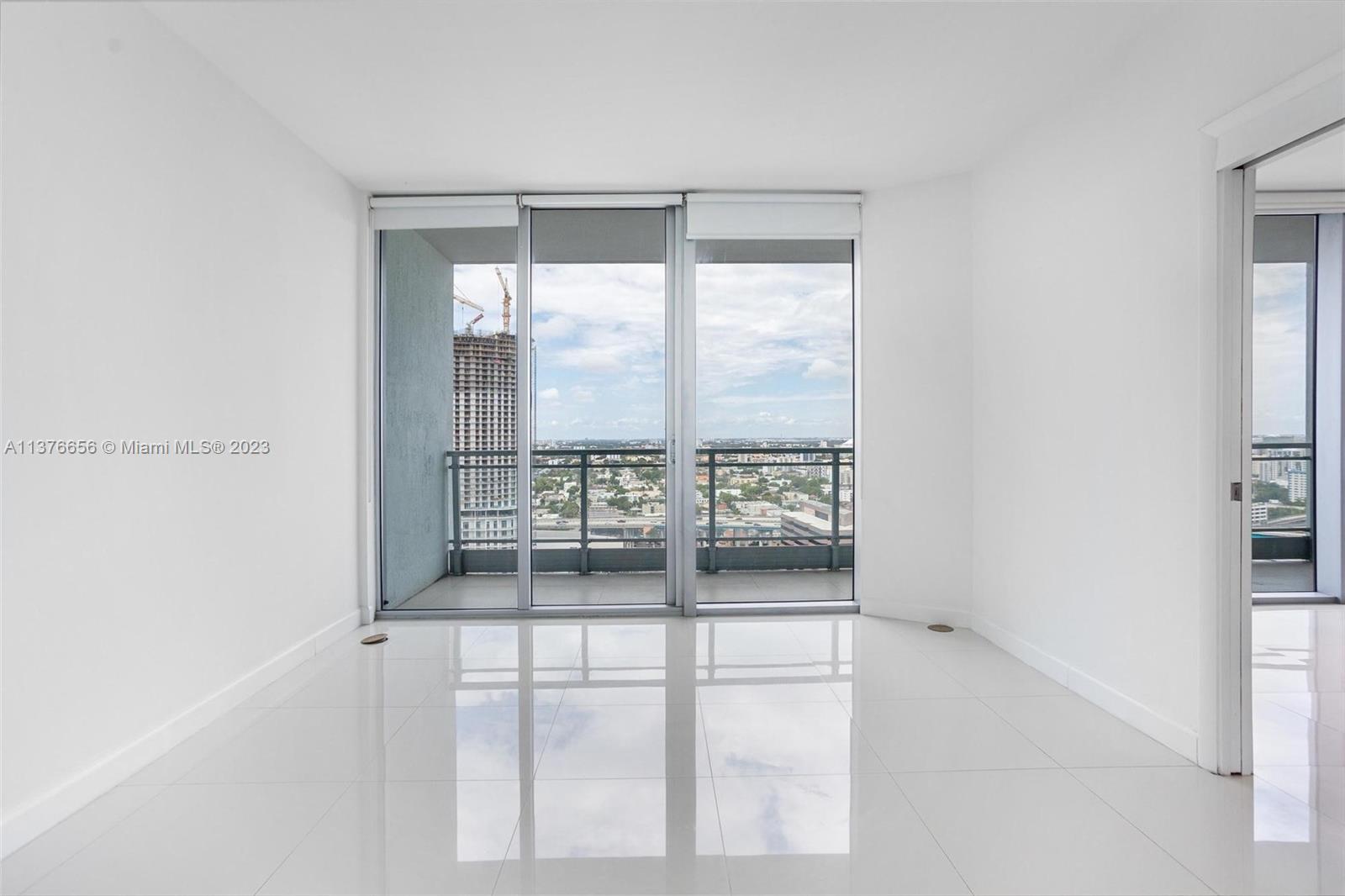 92 Southwest 3rd Street, Unit 2807 Miami, FL 33130 - Photo 5 of 31