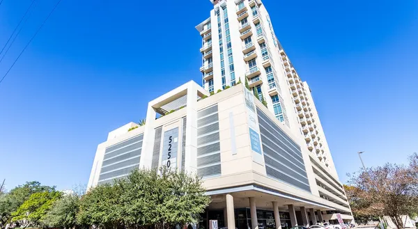 $2,000 | 5250 Brownway Street, Unit 1507, Houston, TX 77056
