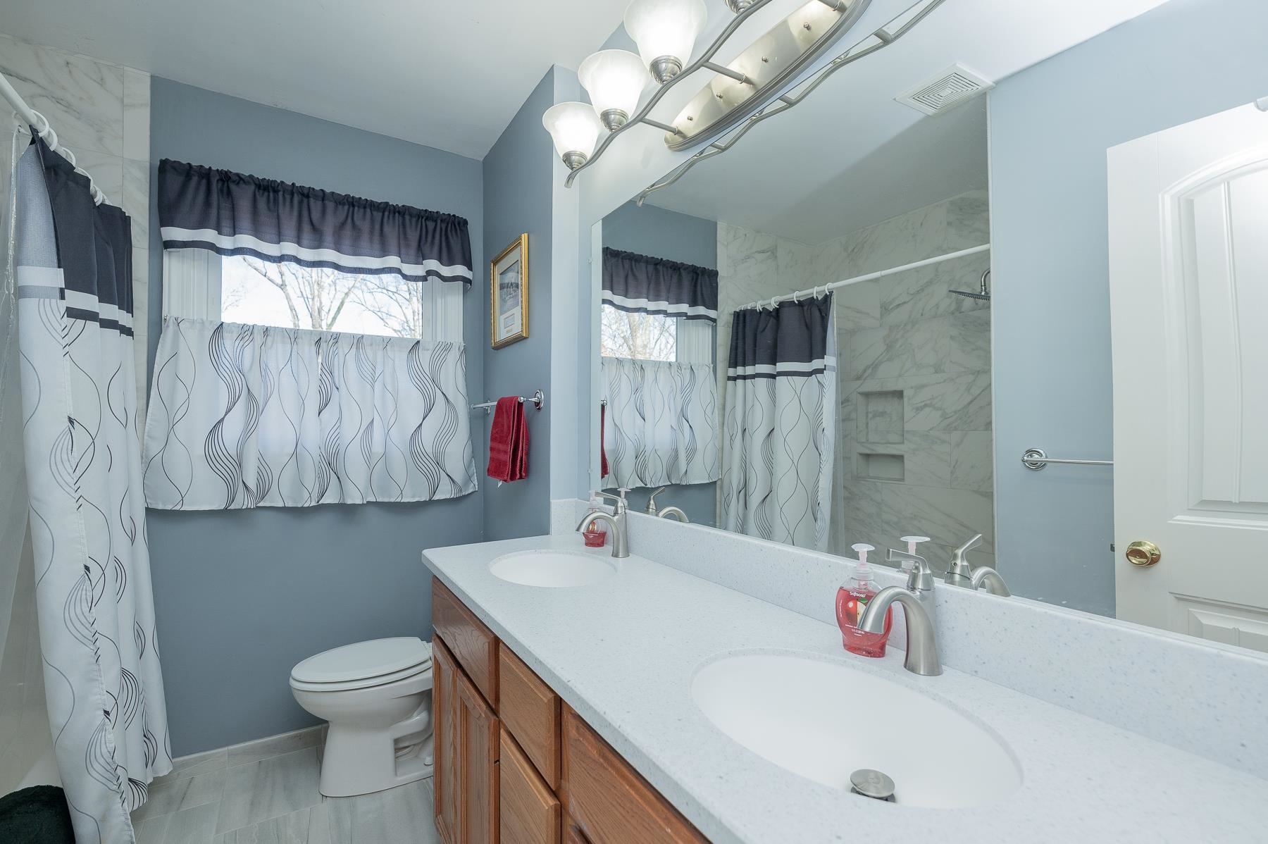 40 Kirkwood Lane Greenville, SC 29607 - Photo 13 of 38