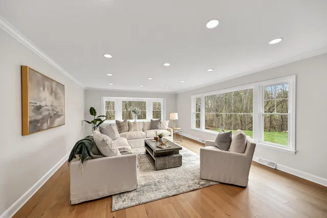 $1,699,999 | 10525 North Fairway Lane, Mequon, WI 53092