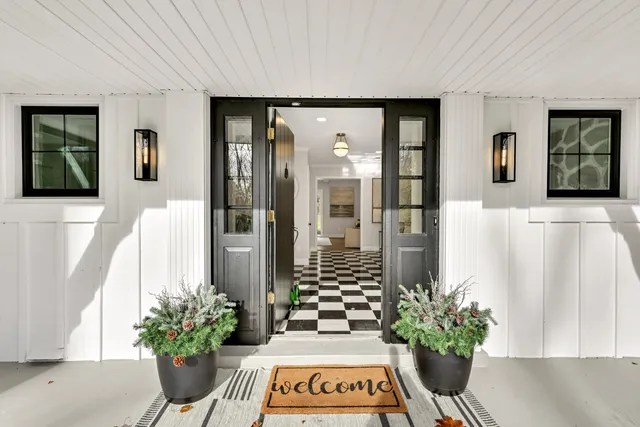 $1,699,999 | 10525 North Fairway Lane, Mequon, WI 53092