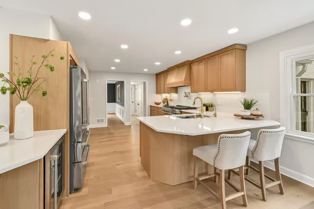 $1,699,999 | 10525 North Fairway Lane, Mequon, WI 53092