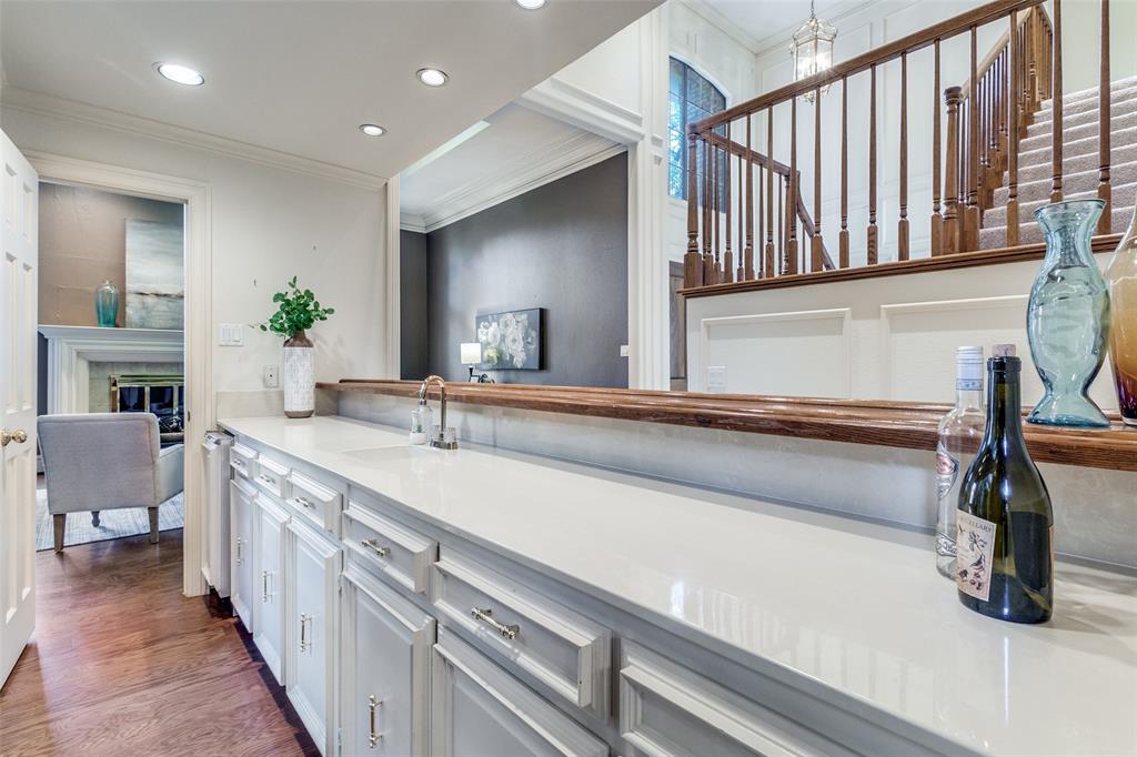 7155 Helsem Bend Circle Dallas, TX 75230 - Photo 10 of 26 a spacious bathroom with a sink and a mirror