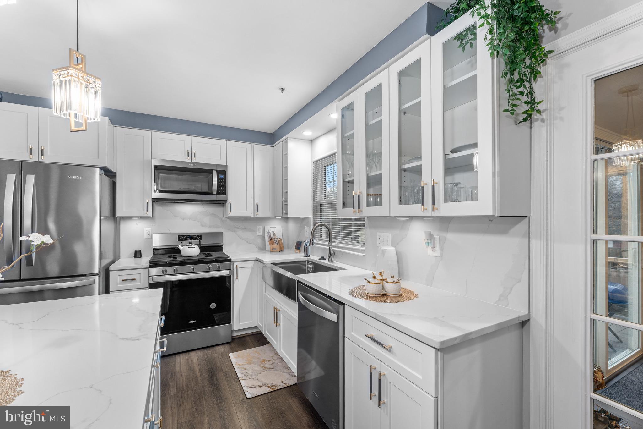 10106 Goldfinch Court Clinton, MD 20735 - Photo 12 of 40 Gourmet Kitchen