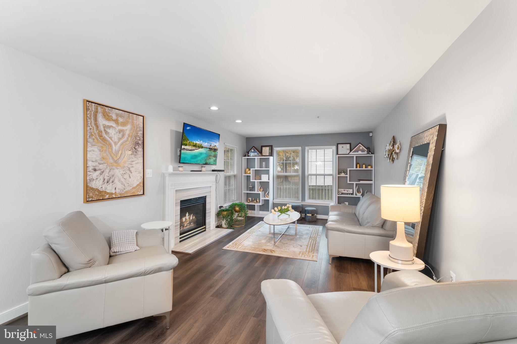 10106 Goldfinch Court Clinton, MD 20735 - Photo 15 of 40 Family Room