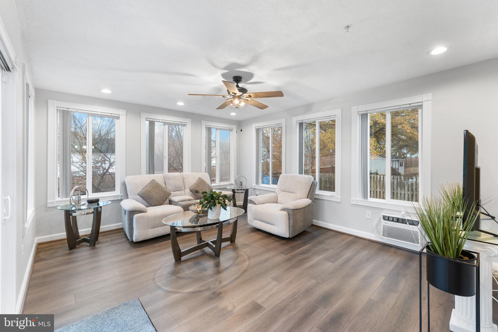 10106 Goldfinch Court Clinton, MD 20735 - Photo 20 of 40 Sunroom