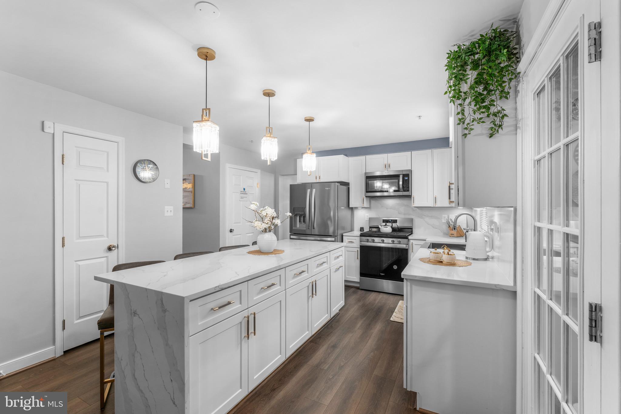 10106 Goldfinch Court Clinton, MD 20735 - Photo 10 of 40 Gourmet Kitchen