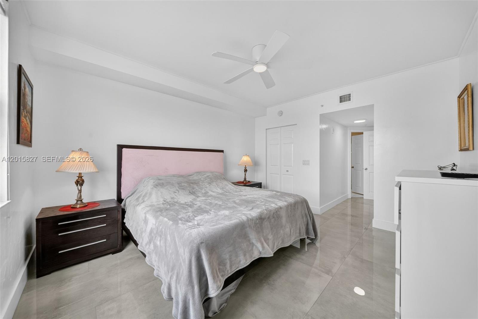 17150 North Bay Road, Unit 2905 Sunny Isles Beach, FL 33160 - Photo 9 of 30