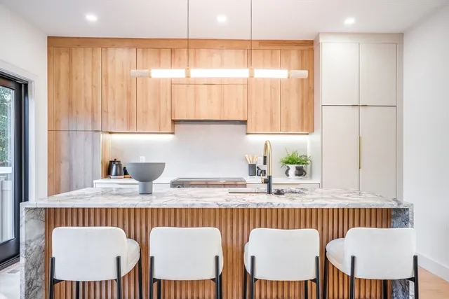 $1,748,000 | 290 Watertown Street, Unit C, Newton, MA 02458