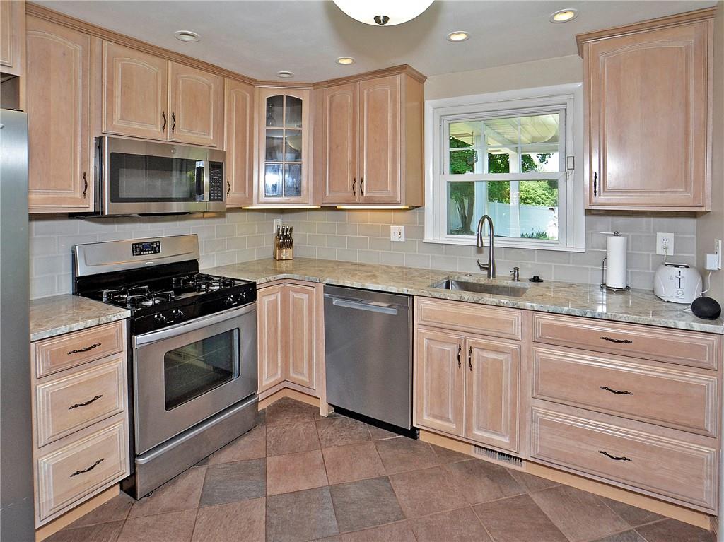 2153 Ramsey Road Monroeville, PA 15146 - Photo 2 of 25 Gallery Image 2