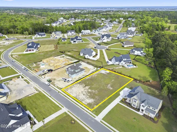 $300,000 | 38 Dragonfly Lane, Hampstead, NC 28443