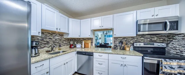 $205,000 | 1516 South Lakeside Drive, Unit 205, Lake Worth Beach, FL 33460