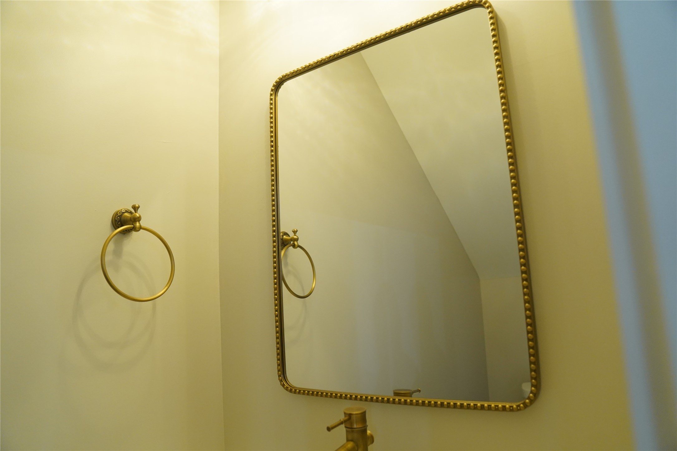 5947 Collingsworth Street Houston, TX 77026 - Photo 17 of 39 a bathroom with a shower