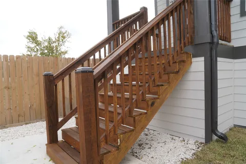 $365,000 | 5947 Collingsworth Street, Houston, TX 77026