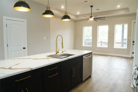 $365,000 | 5947 Collingsworth Street, Houston, TX 77026